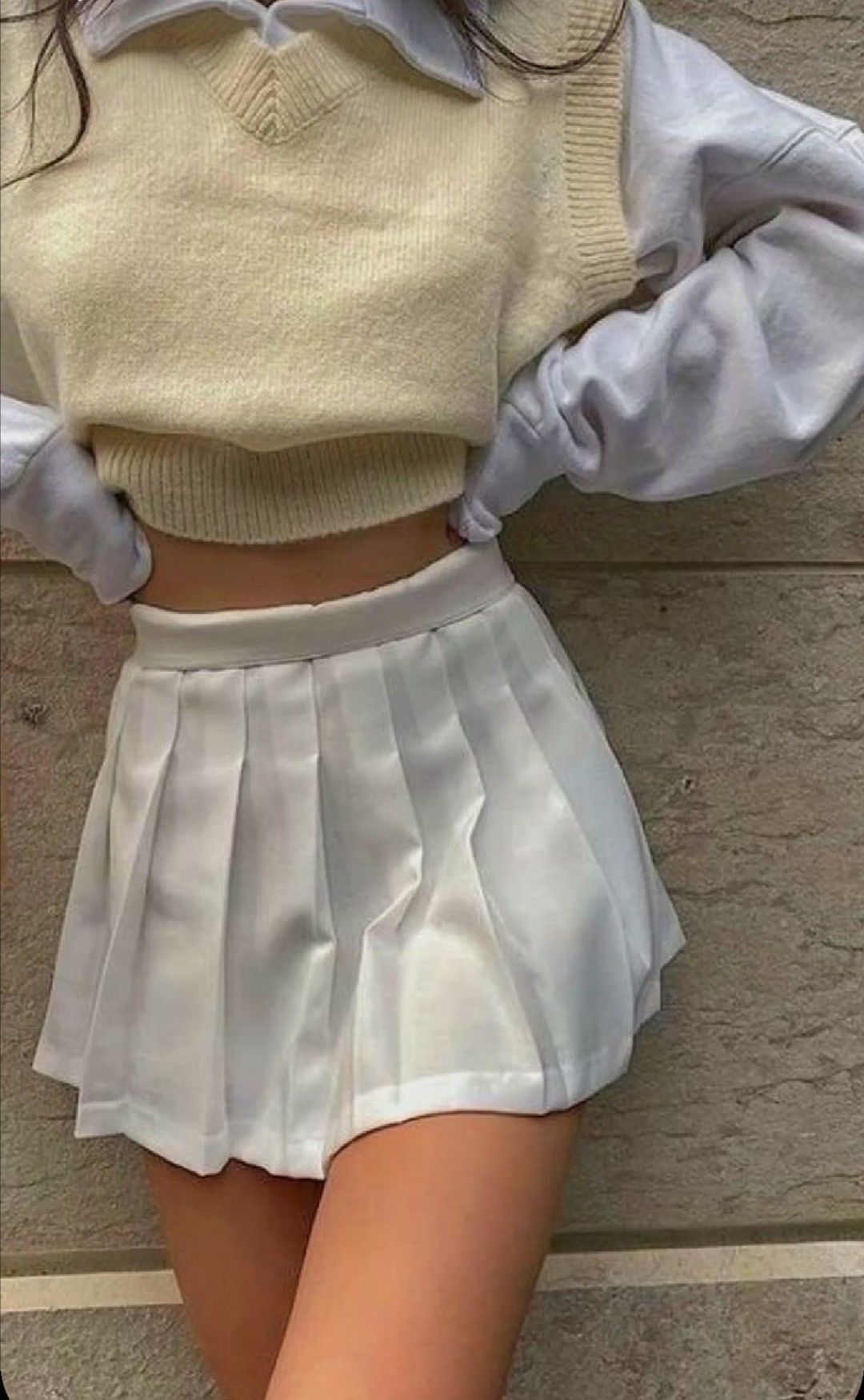 7 Legit Ways To Easily Style A Pleated Skirt - Aesthetically Chic Beauty